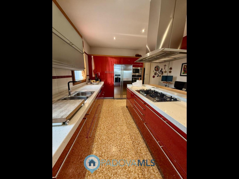 Immobile in esclusiva al Gruppo Padova MLS
PONSO: paesino a 5 km da Este, contesto silenzioso ed ...