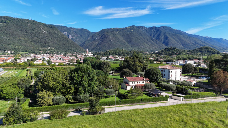 Rif.BC234  (Per info: Daniel +39 3939878704)

Proponiamo in vendita una VILLA SINGOLA immersa nel...