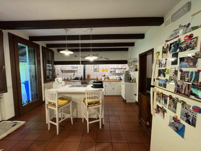 Rif.BC234  (Per info: Daniel +39 3939878704)

Proponiamo in vendita una VILLA SINGOLA immersa nel...