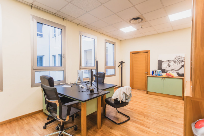 Nel prestigioso contesto del centro direzionale di Vicenza Ovest Palazzo ORO, proponiamo in vendi...