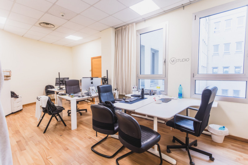 Nel prestigioso contesto del centro direzionale di Vicenza Ovest Palazzo ORO, proponiamo in vendi...