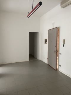 Proponiamo in vendita un comodo e luminoso ufficio situato nel cuore di Vittorio Veneto, all’inte...