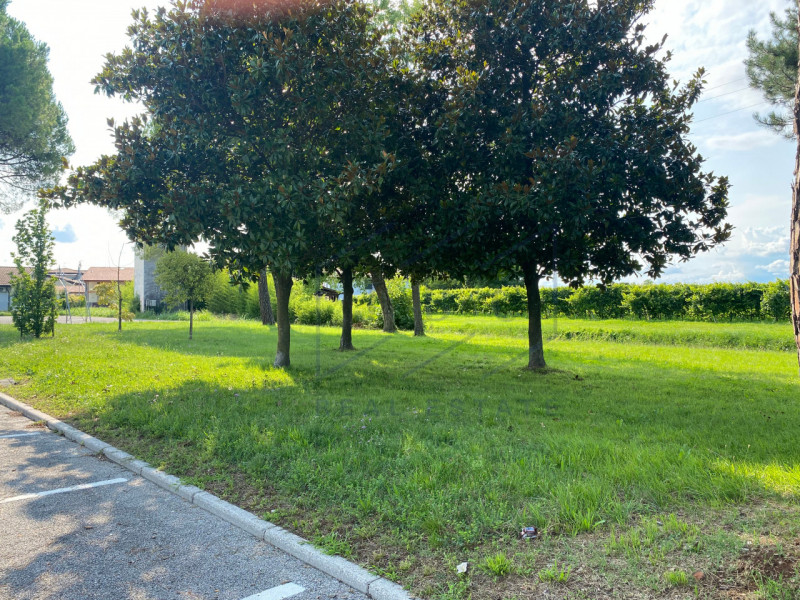 FRATTINA DI PRAVISDOMINI (PN)
A Frattina di Pravisdomini in zona residenziale, proponiamo in vend...