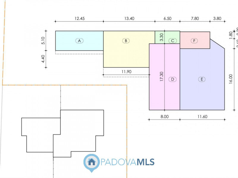 Immobile in esclusiva al Gruppo Padova MLS
In una zona tranquilla e ben servita del comune di Cam...