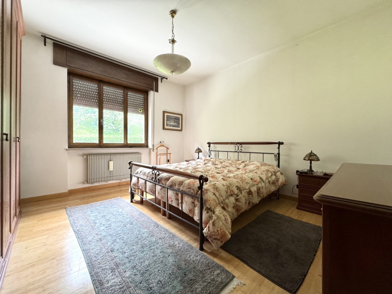 Casa immersa nel verde

Trattative riservate Immobiliare Unica Colceresa via Marconi 2 - 04241590...