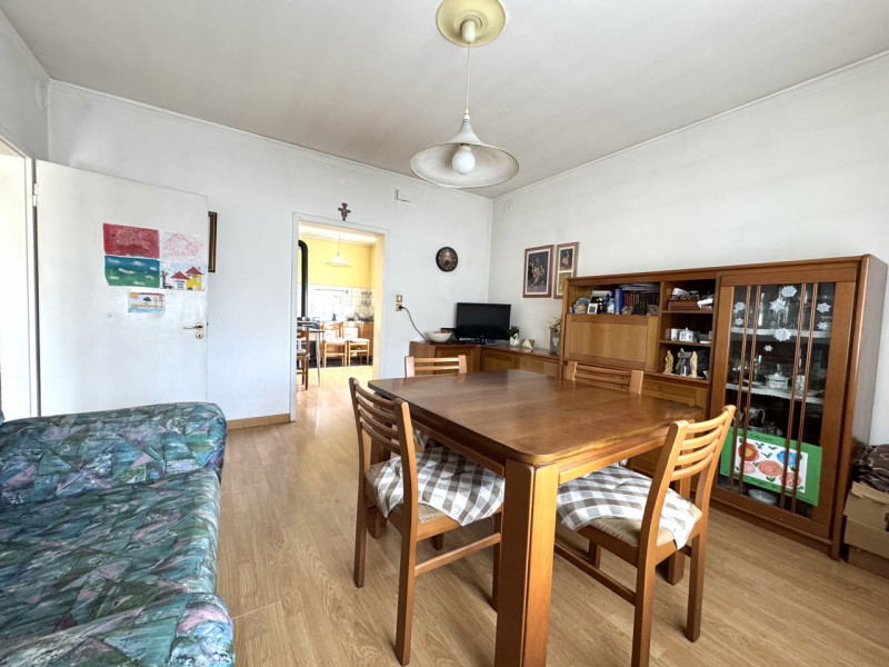 Casa immersa nel verde

Trattative riservate Immobiliare Unica Colceresa via Marconi 2 - 04241590...