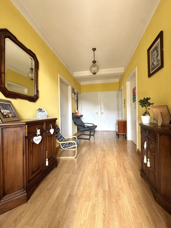 Casa immersa nel verde

Trattative riservate Immobiliare Unica Colceresa via Marconi 2 - 04241590...