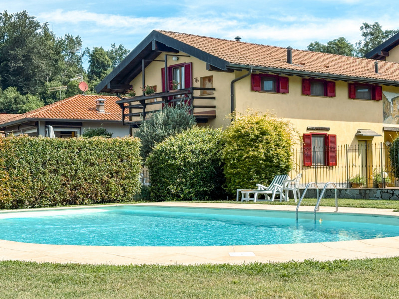 Bolzano Novarese Vendita Casa a schiera porzione di testa
