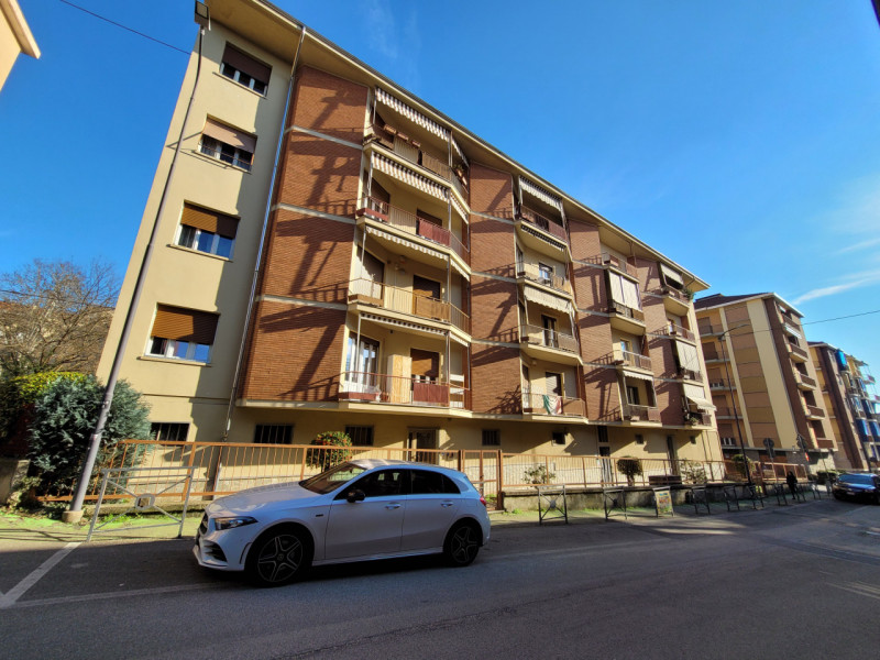 Asti Affitto Appartamento quadrilocale