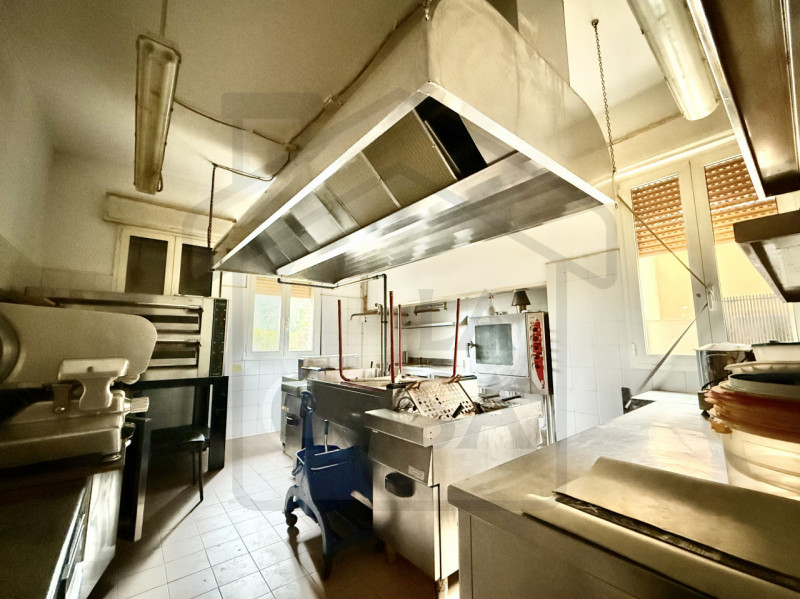 MONTEGROTTO TERME - Proponiamo in vendita a Montegrotto Terme in una zona ben servita e caratteri...