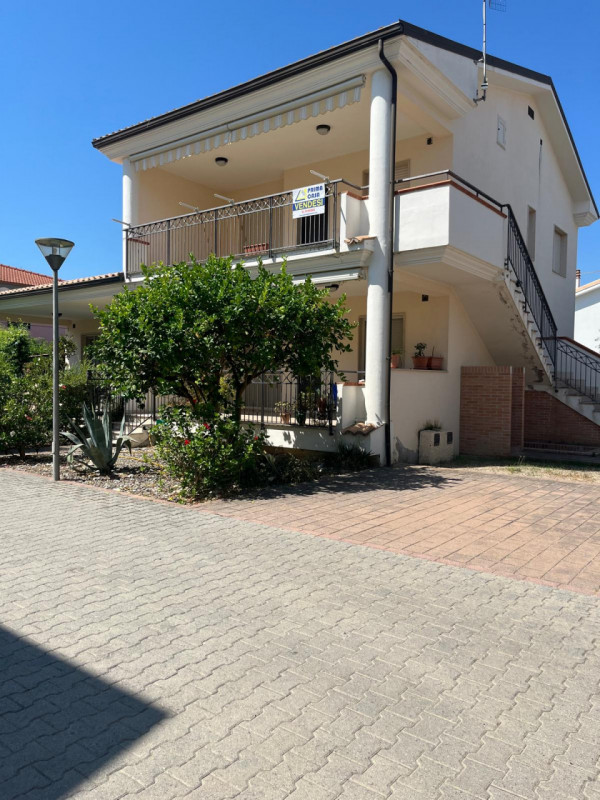 Sant'Andrea Apostolo dello Ionio Vendita Appartamento trilocale