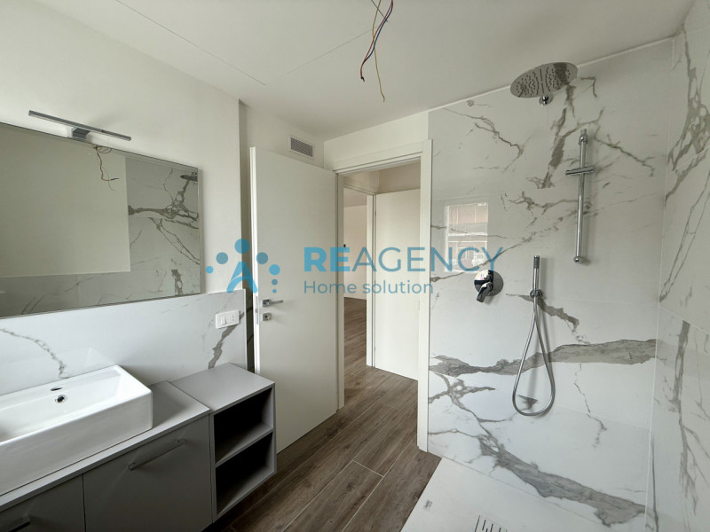 CREAZZO

Sei alla ricerca di un appartamento NUOVO in Classe A4 disponibile da SUBITO?

EURO 255....