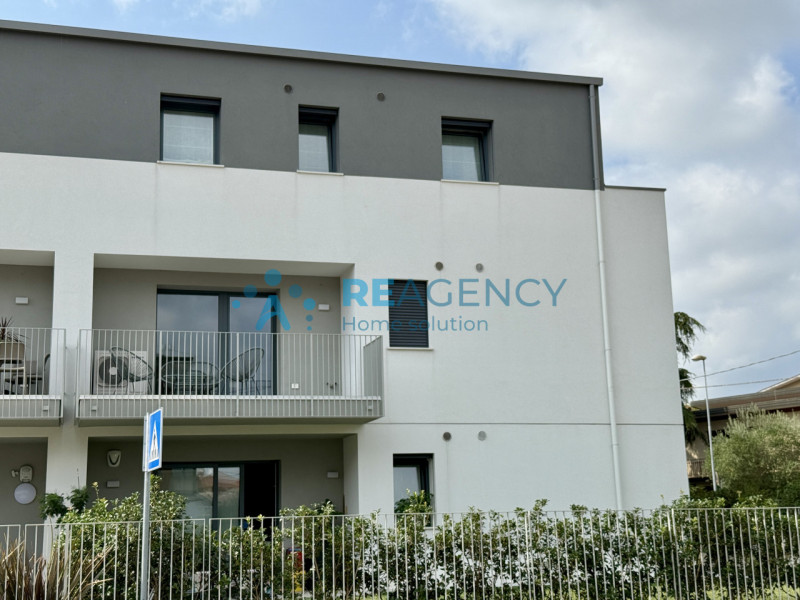 CREAZZO

Sei alla ricerca di un appartamento NUOVO in Classe A4 disponibile da SUBITO?

EURO 255....