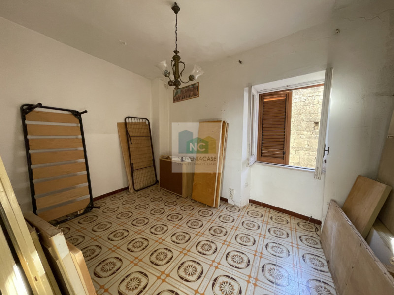 Se stai cercando un'opportunità imperdibile a Forio, non perdere questo spazioso appartamento qua...