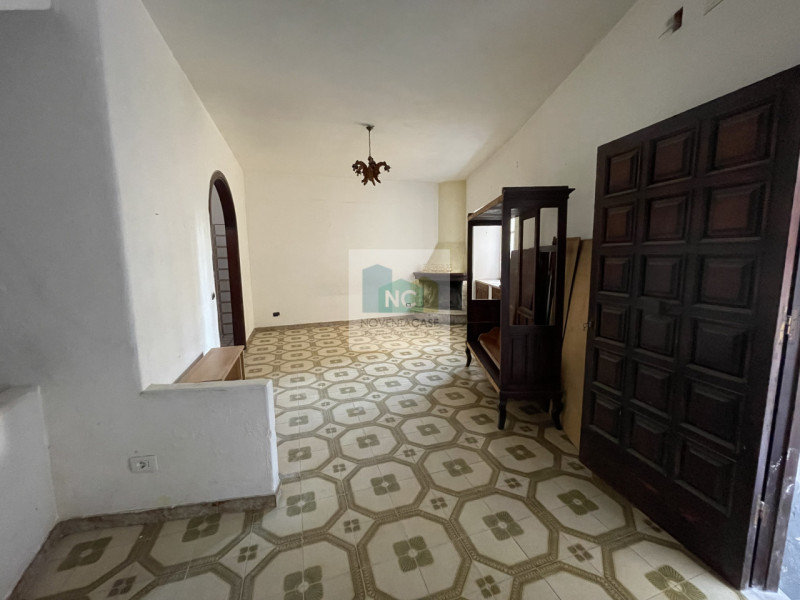 Se stai cercando un'opportunità imperdibile a Forio, non perdere questo spazioso appartamento qua...