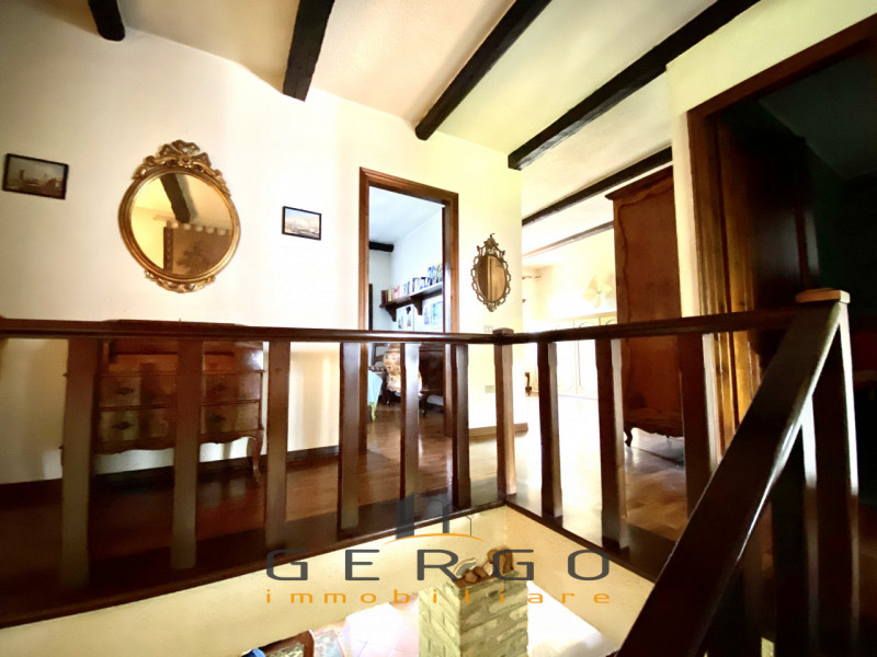 (Per INFO 3316190143) A Scorzè, in frazione Peseggia, proponiamo in vendita abitazione del 1800 e...