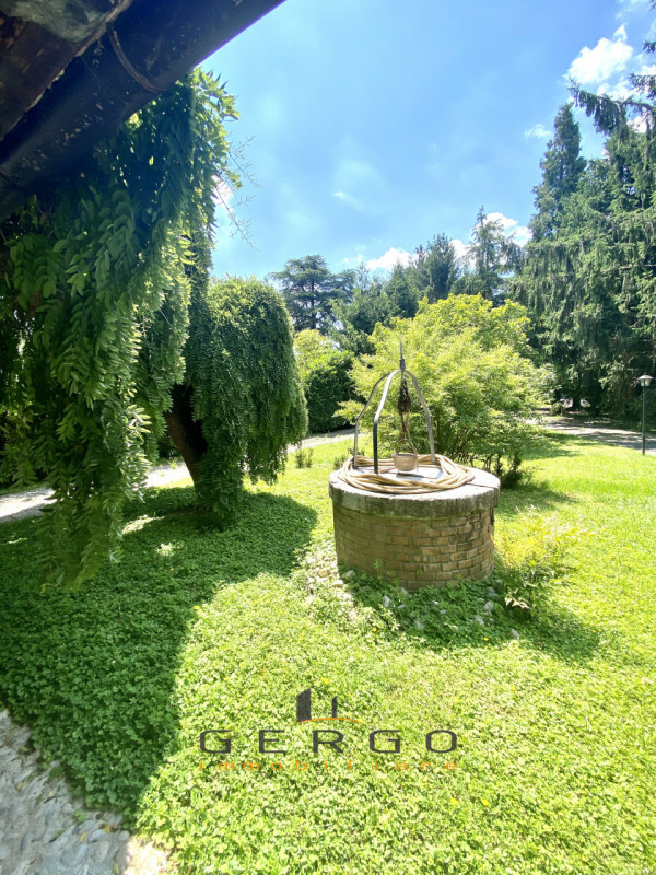 (Per INFO 3316190143) A Scorzè, in frazione Peseggia, proponiamo in vendita abitazione del 1800 e...