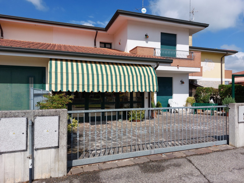Badia Polesine Vendita Casa a schiera porzione centrale