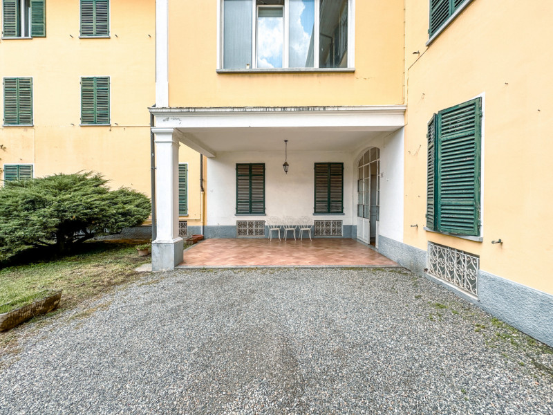 Grignasco Vendita Magazzino