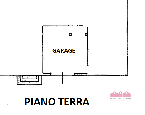 SAN PIO X: TRICAMERE AL PIANO PRIMO, INGRESSO, SOGGIORNO, CUCINA ARREDATA, DUE MATRIMONIALI, UNA ...