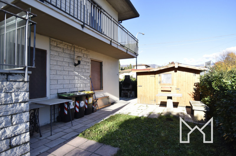 BASSANO DEL GRAPPA - In zona centro studi proponiamo appartamento bicamere sito al piano terra. 
...