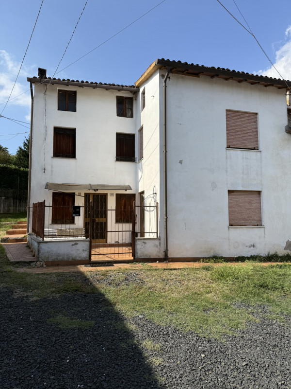 Chiampo Vendita Casa a schiera porzione di testa