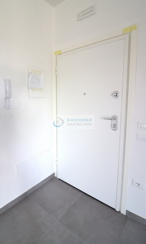 CAMPOLONGO: appartamento trilocale completamente ristrutturato situato nel comune di Campolongo M...