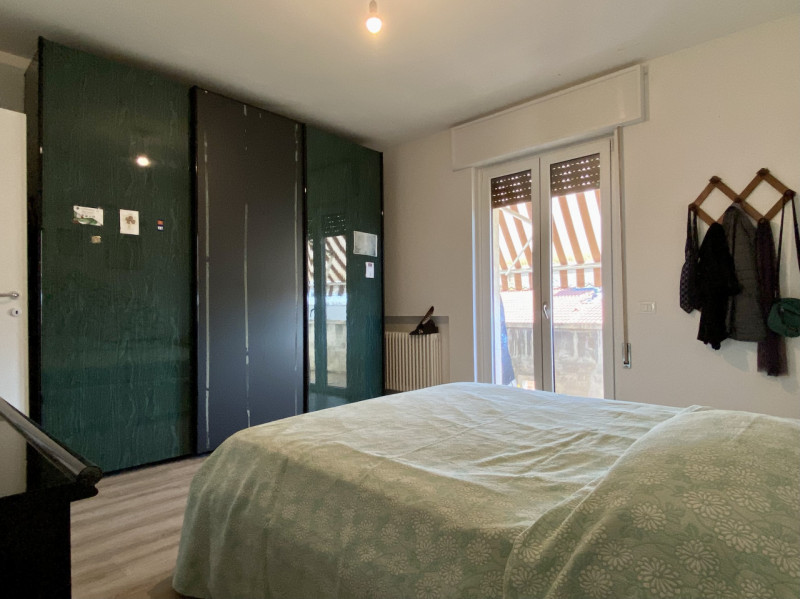 A Sandrigo, in una zona residenziale tranquilla e ben abitata, proponiamo in vendita un luminoso ...