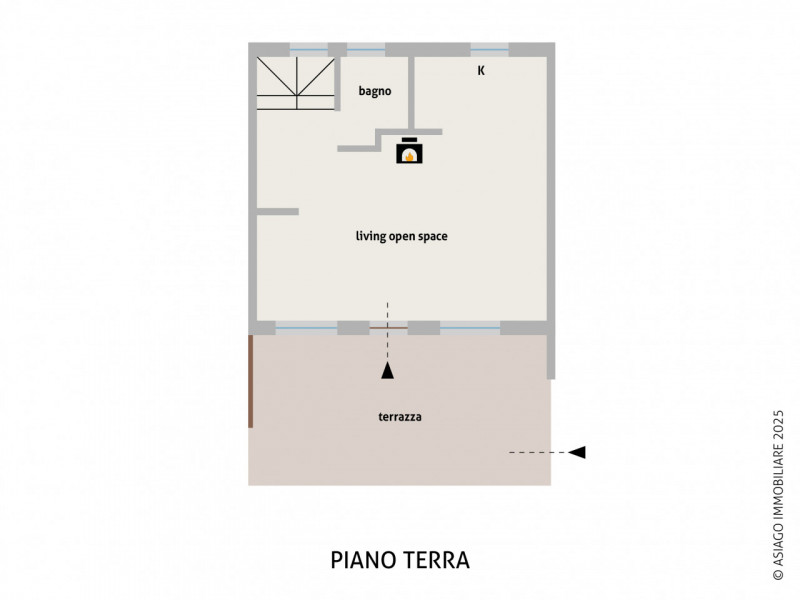 Asiago Immobiliare propone in esclusiva una soluzione terra-cielo con tre camere e due bagni, in ...