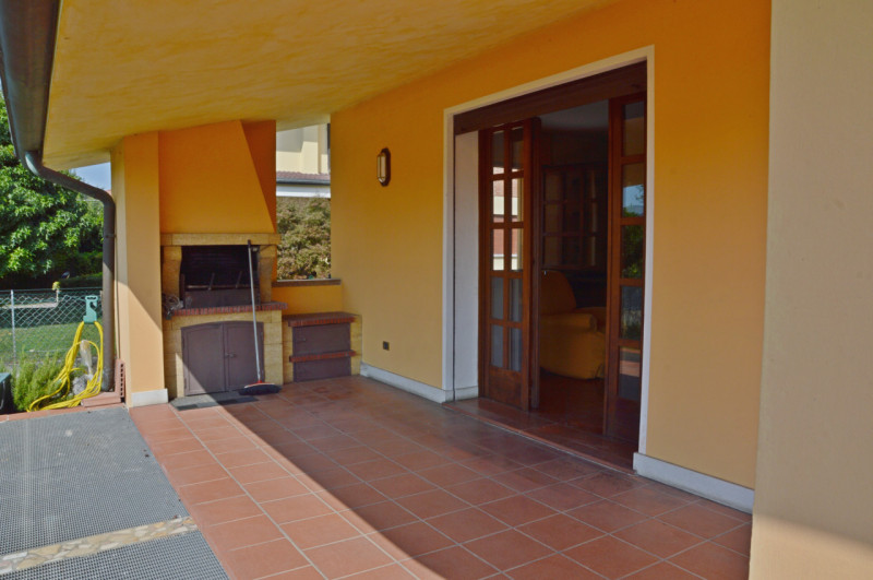 LA TUA NUOVA CASA INDIPENDENTE: SPAZIO, LUCE, GIARDINO E UN MAGNIFICO PORTICO TUTTO DA VIVERE
Bif...