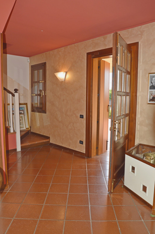 LA TUA NUOVA CASA INDIPENDENTE: SPAZIO, LUCE, GIARDINO E UN MAGNIFICO PORTICO TUTTO DA VIVERE
Bif...