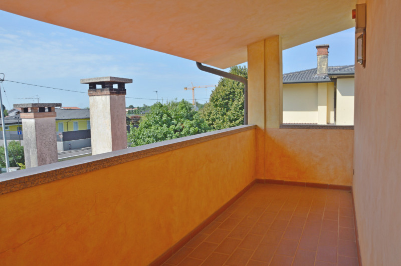 LA TUA NUOVA CASA INDIPENDENTE: SPAZIO, LUCE, GIARDINO E UN MAGNIFICO PORTICO TUTTO DA VIVERE
Bif...