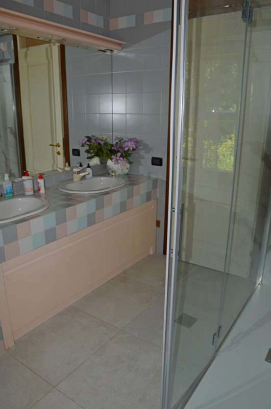 LA TUA NUOVA CASA INDIPENDENTE: SPAZIO, LUCE, GIARDINO E UN MAGNIFICO PORTICO TUTTO DA VIVERE
Bif...