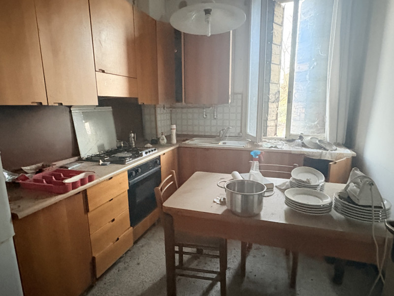 Proponiamo in vendita appartamento quadrilocale situato a Battaglia Terme, in una zona comodissim...