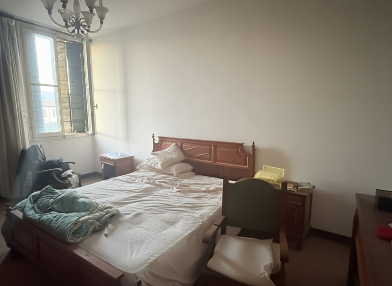 Proponiamo in vendita appartamento quadrilocale situato a Battaglia Terme, in una zona comodissim...