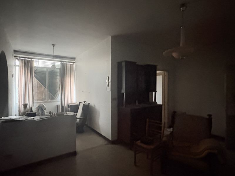 Proponiamo in vendita appartamento quadrilocale situato a Battaglia Terme, in una zona comodissim...