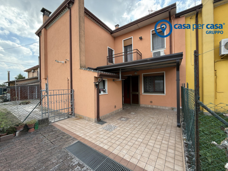 Adria Vendita Casa a schiera porzione centrale