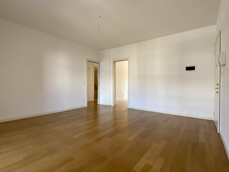 In elegante contesto residenziale del 2008, proponiamo in vendita un luminoso appartamento bicame...