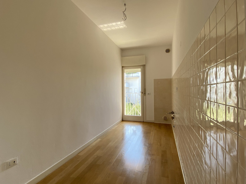 In elegante contesto residenziale del 2008, proponiamo in vendita un luminoso appartamento bicame...