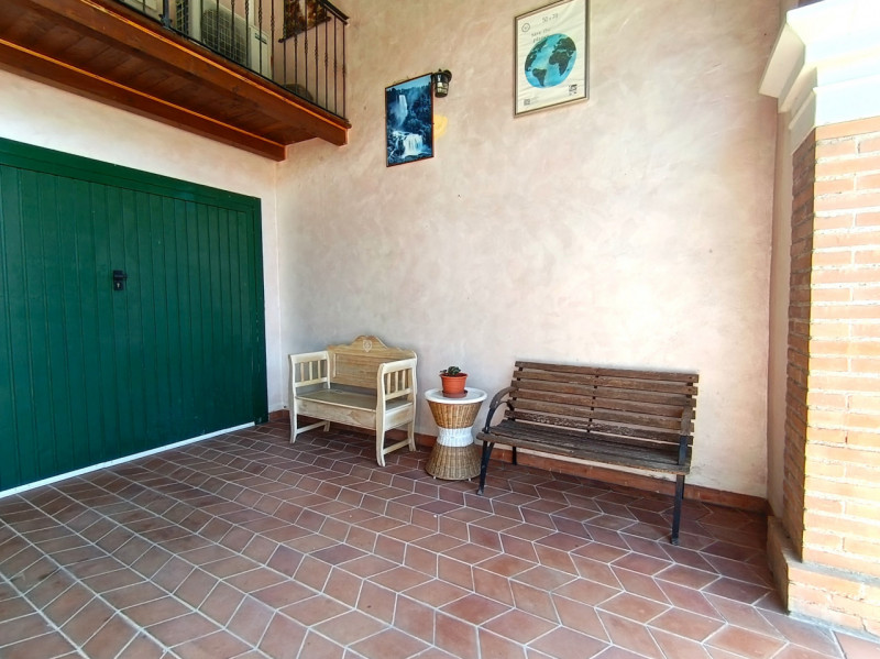 RIF. SGB800 - VILLA ESCLUSIVA
In una zona tranquilla e riservata, immersa nel verde della campagn...