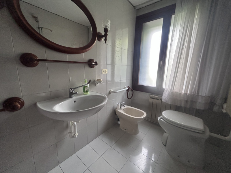 MARANO VICENTINO: in posizione tranquilla e immersa nel verde, proponiamo CASA SINGOLA SOVRAPPOST...