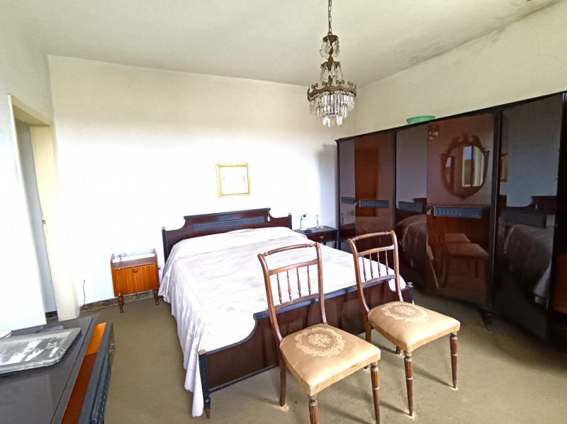 Rif. CM90
Si propone in vendita una casa accostata situata al termine di una strada chiusa nella ...