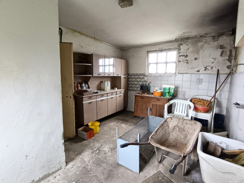 Rif. CM90
Si propone in vendita una casa accostata situata al termine di una strada chiusa nella ...