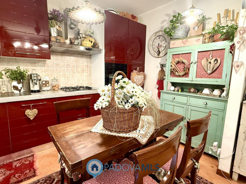 Immobile in esclusiva al Gruppo Padova MLS
VIGODARZERE: OTTIMO INVESTIMENTO zona tranquilla e res...