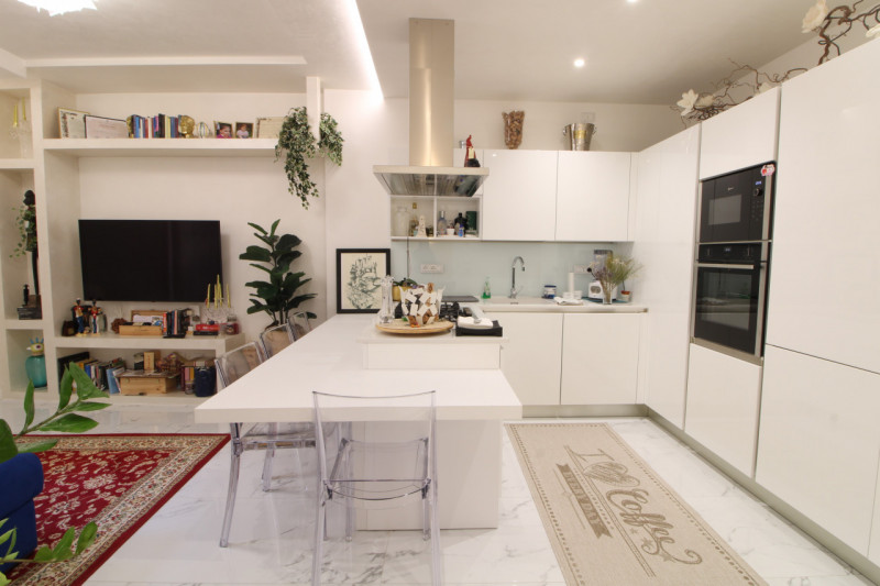 MONSELICE: scopri questo splendido appartamento trilocale, al primo piano, situato nel centro sto...