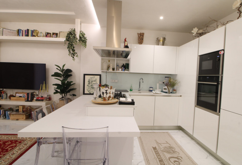 MONSELICE: scopri questo splendido appartamento trilocale, al primo piano, situato nel centro sto...