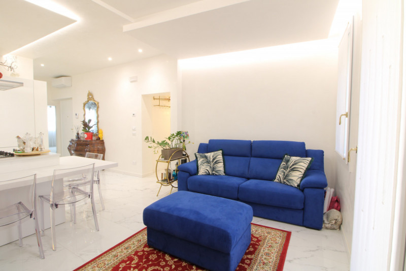 MONSELICE: scopri questo splendido appartamento trilocale, al primo piano, situato nel centro sto...