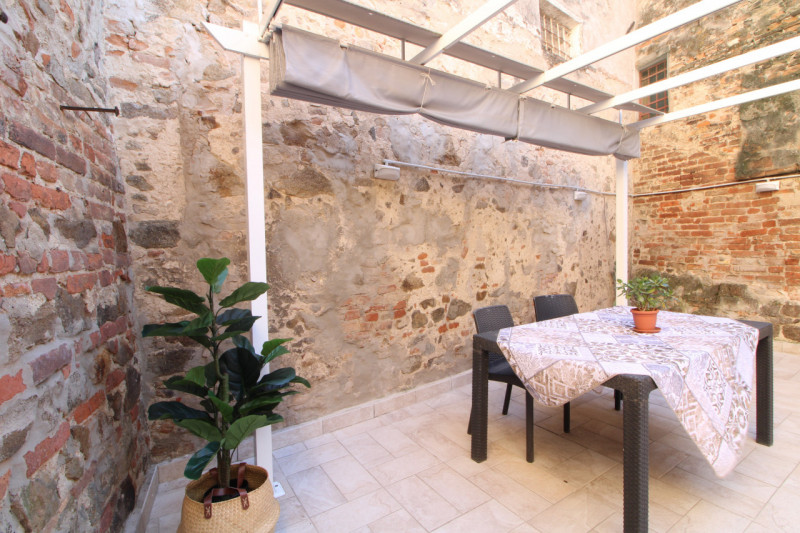 MONSELICE: scopri questo splendido appartamento trilocale, al primo piano, situato nel centro sto...