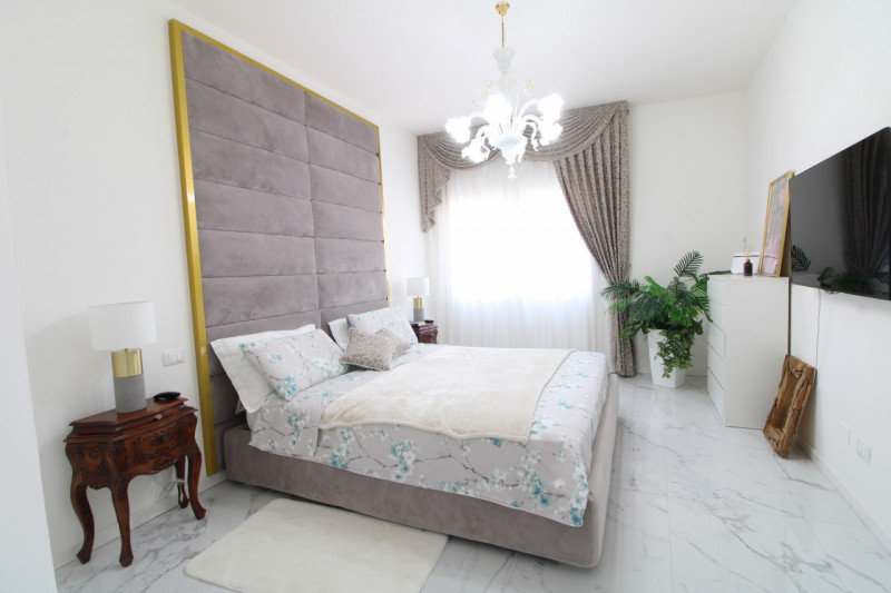 MONSELICE: scopri questo splendido appartamento trilocale, al primo piano, situato nel centro sto...