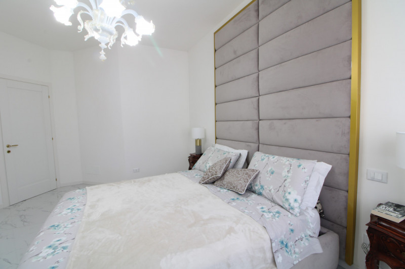 MONSELICE: scopri questo splendido appartamento trilocale, al primo piano, situato nel centro sto...